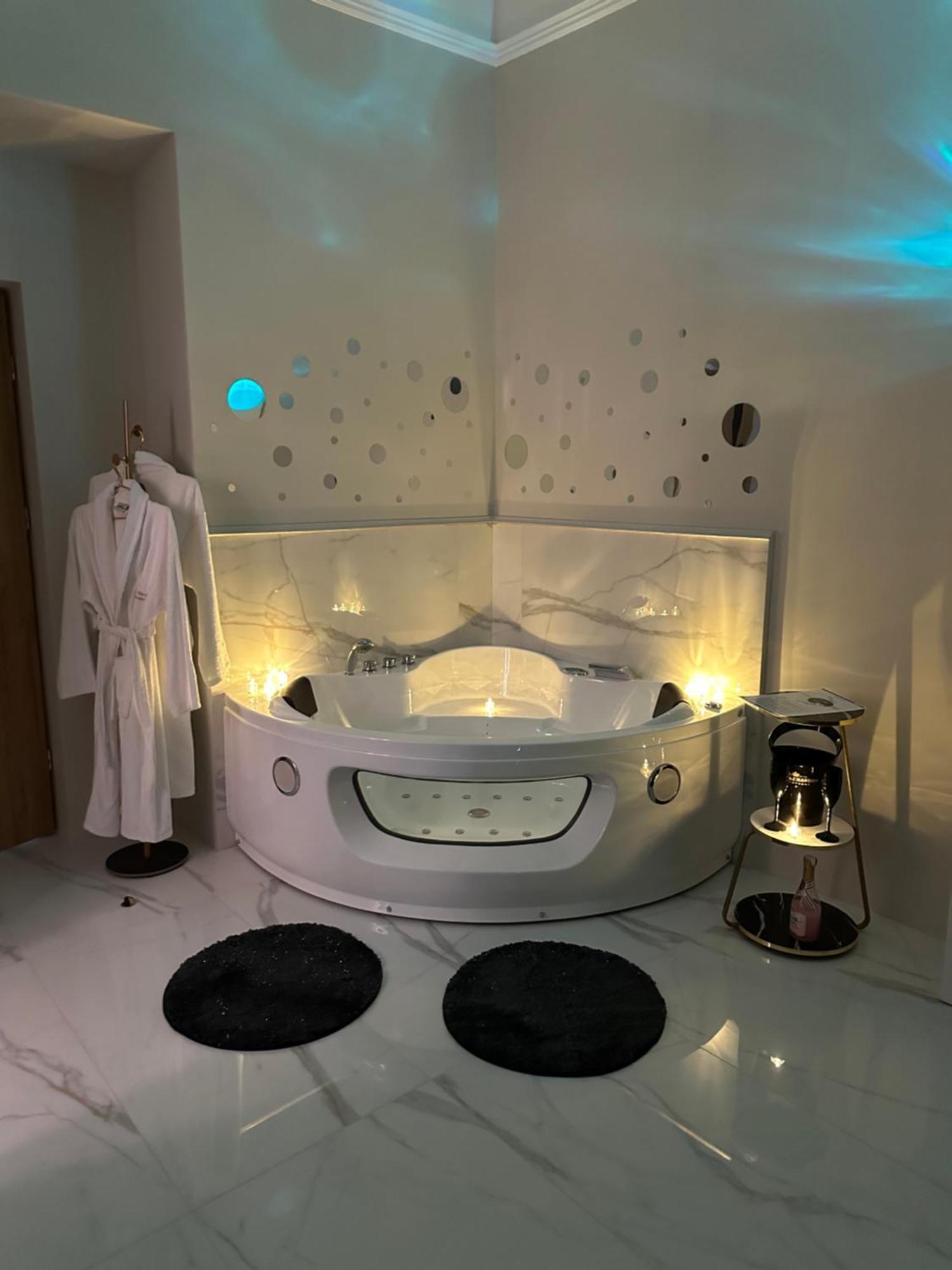 Jacuzzi Berka Apartment Krakau