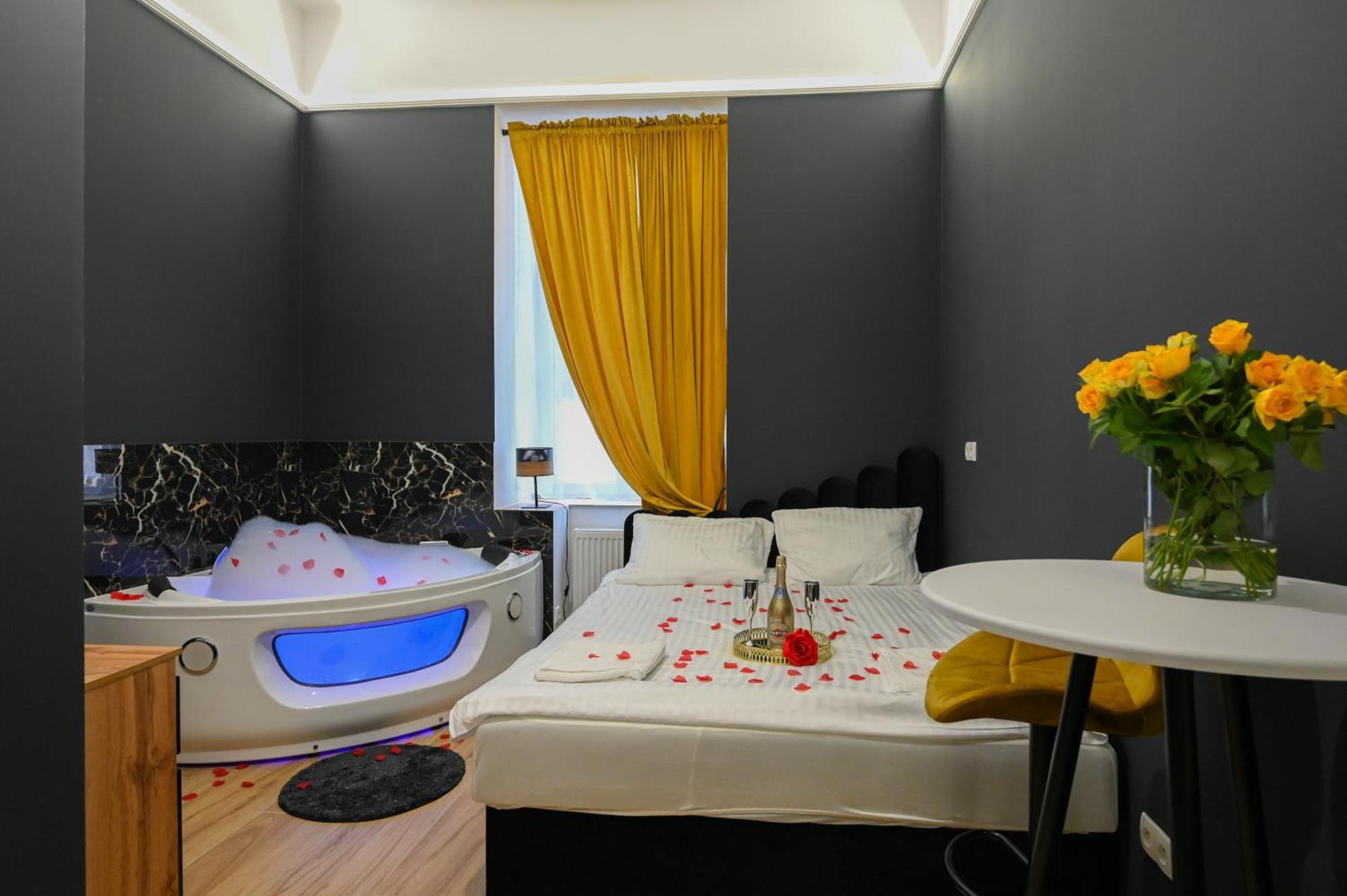 Jacuzzi Berka Apartment Krakau