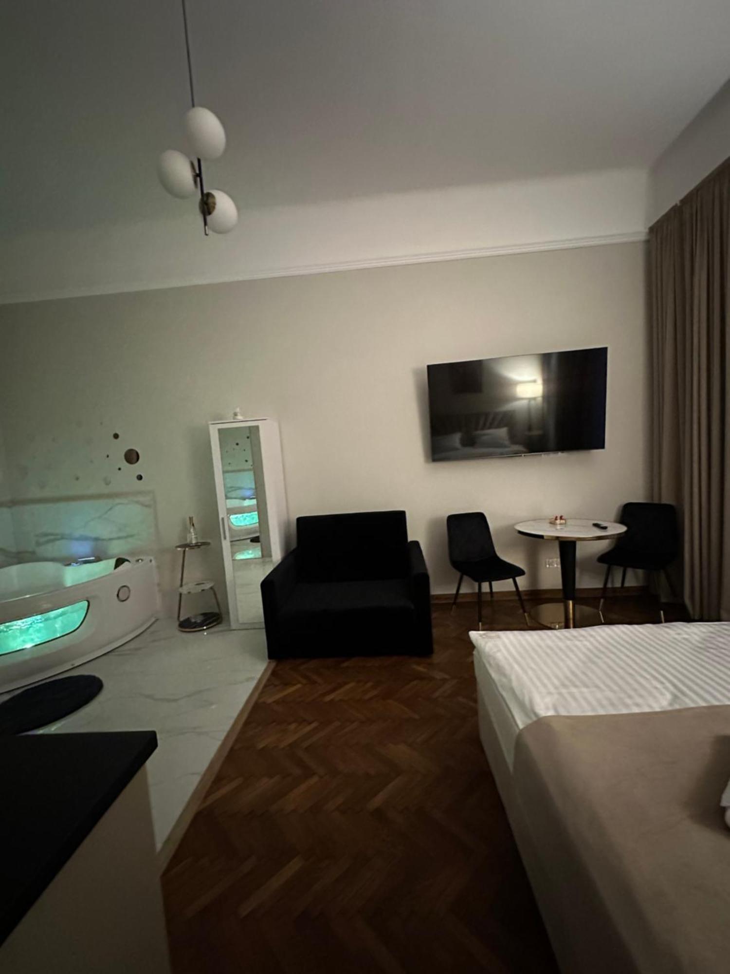 Jacuzzi Berka Apartment Krakau