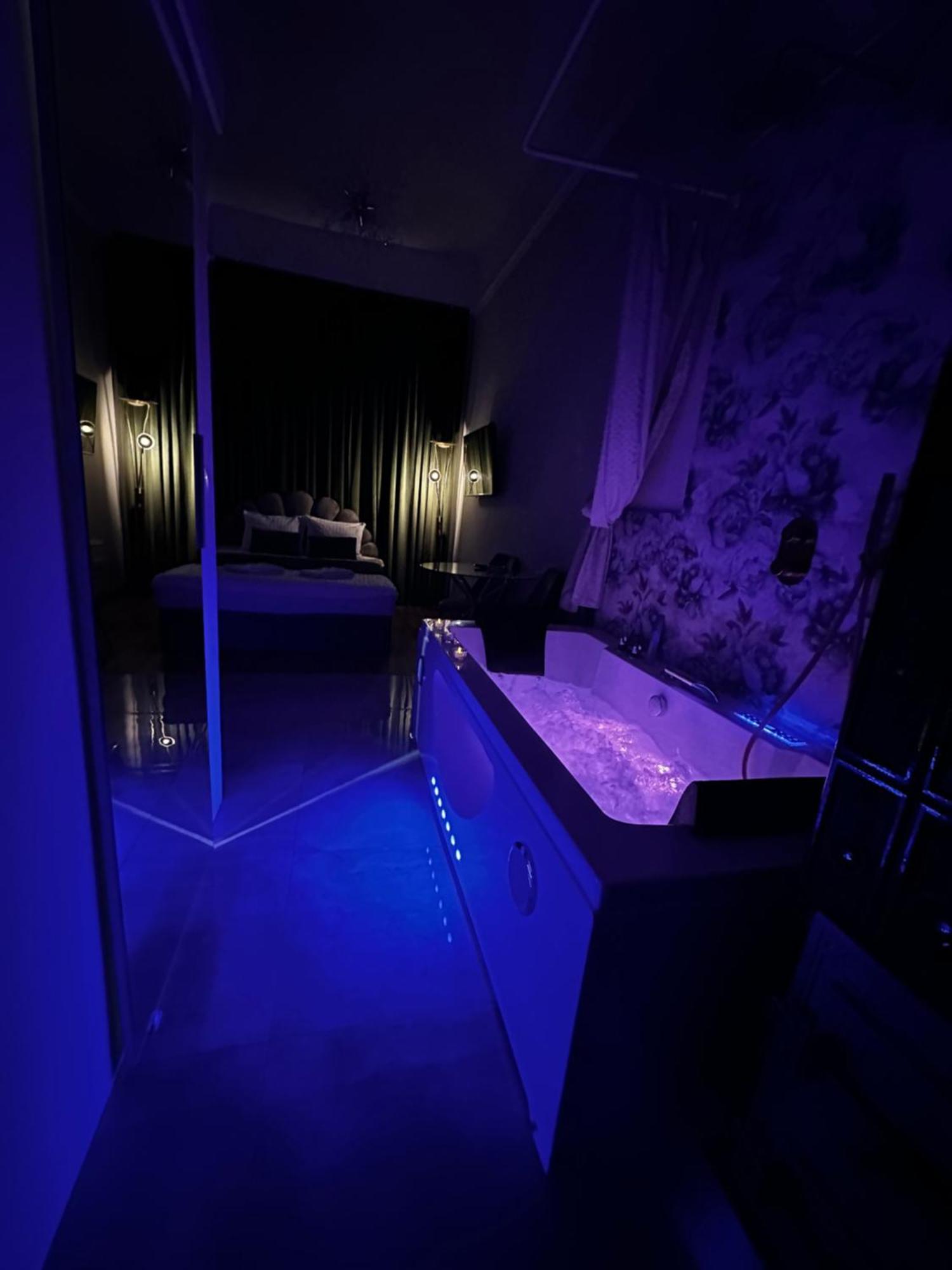 Jacuzzi Berka Apartment Krakau