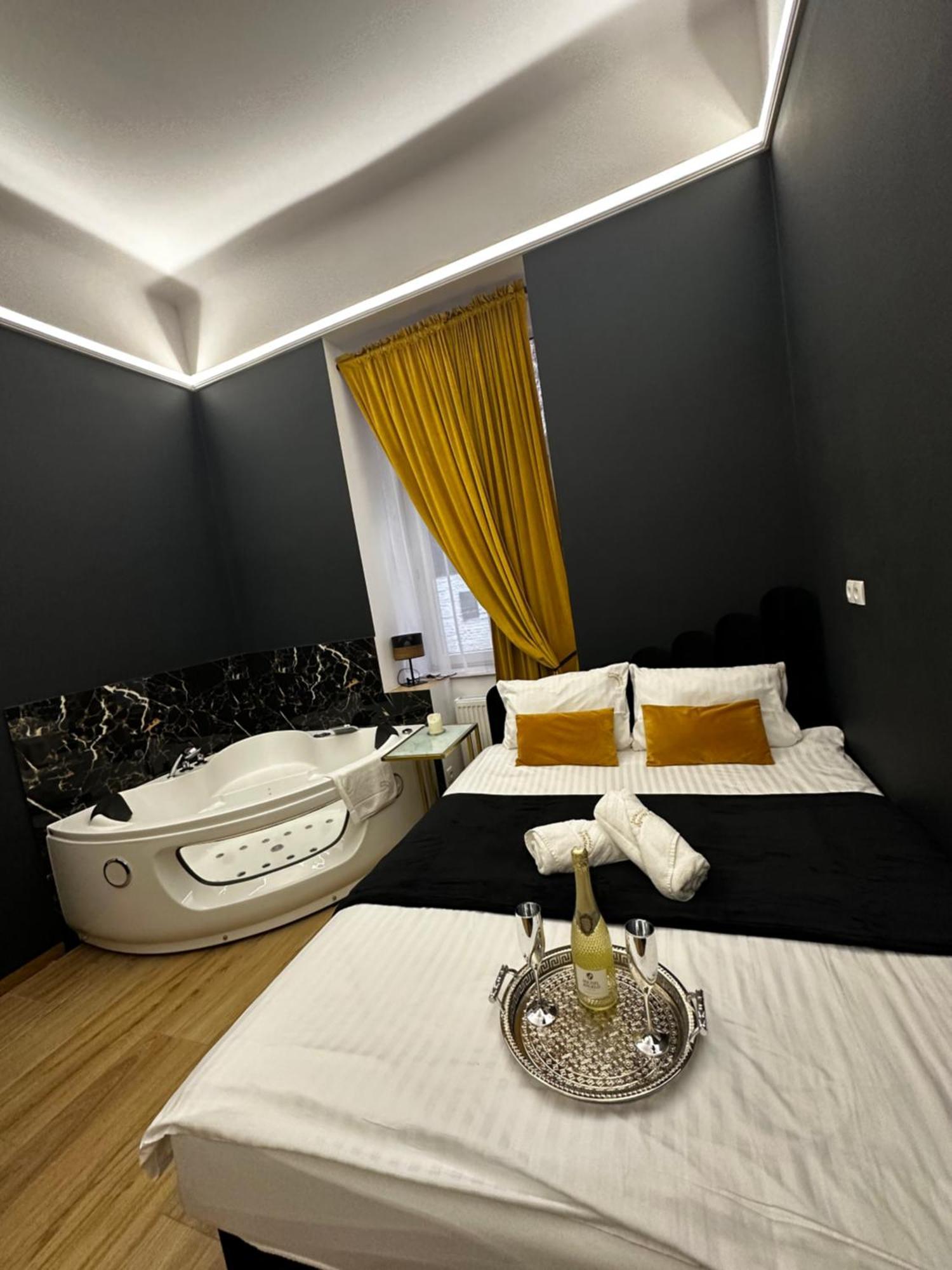Apartment Jacuzzi Berka Krakau